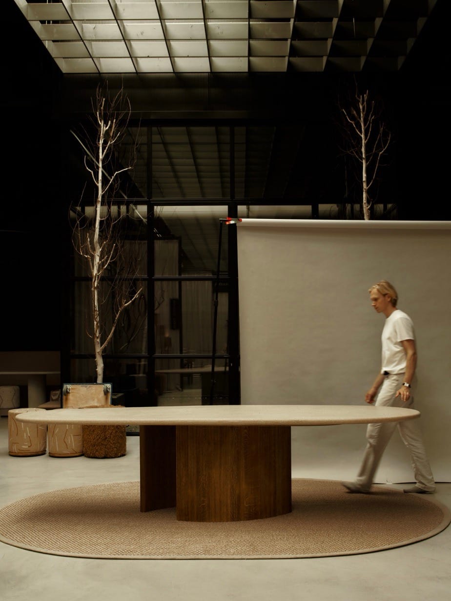 Maurits walking past the Caprice dining table